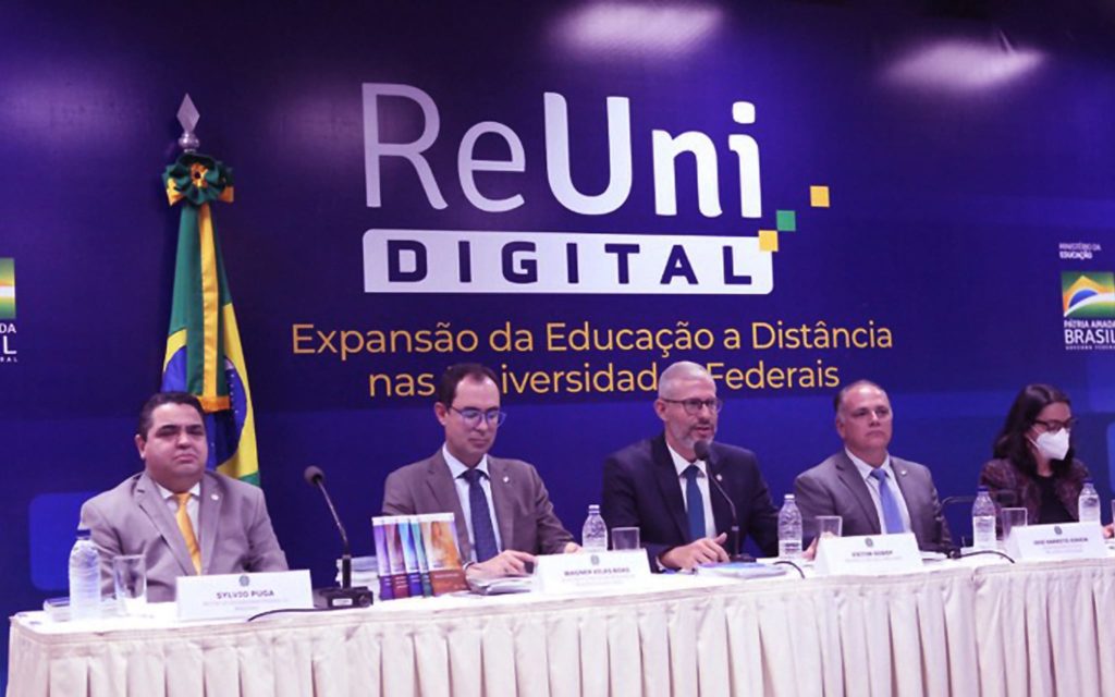 Criativa EaD - MEC lança ReUni Digital, amplia oferta de vagas e busca expandir o EaD no Brasil